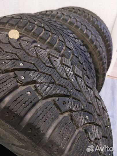 Pirelli Formula Ice 215/55 R17 98T