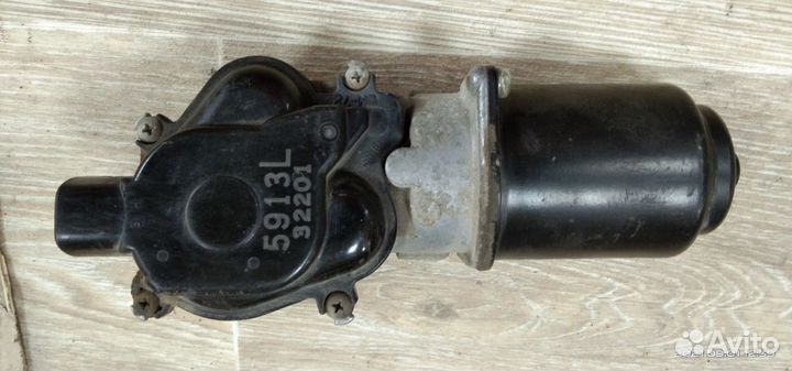 Пыльник переднего крыла Volkswagen Polo V