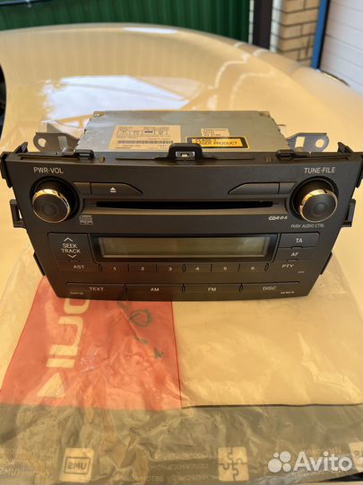 Штатное головное устройство Тойота Королла