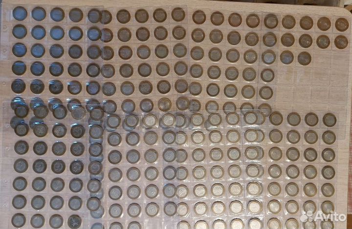 Биметаллические монеты 10 р