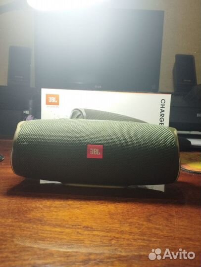 Колонка jbl charge 4