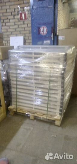 Радиатор стальной Buderus нижнее подключение