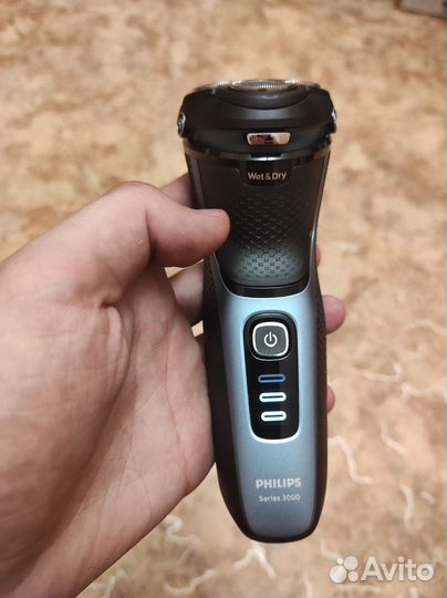 Роторная электробритва Philips series 3000