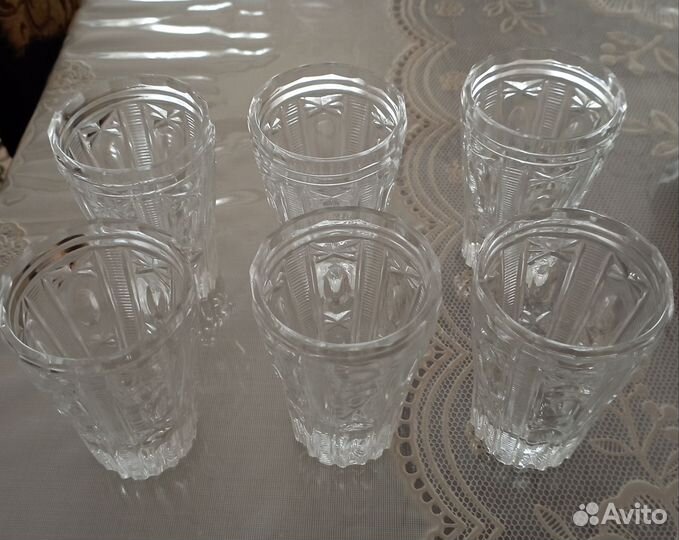 Стаканы, блюдца, молочники (новые)