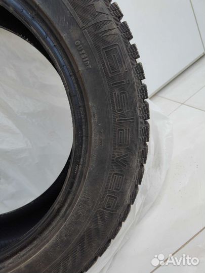 Gislaved Nord Frost 200 SUV 215/60 R17