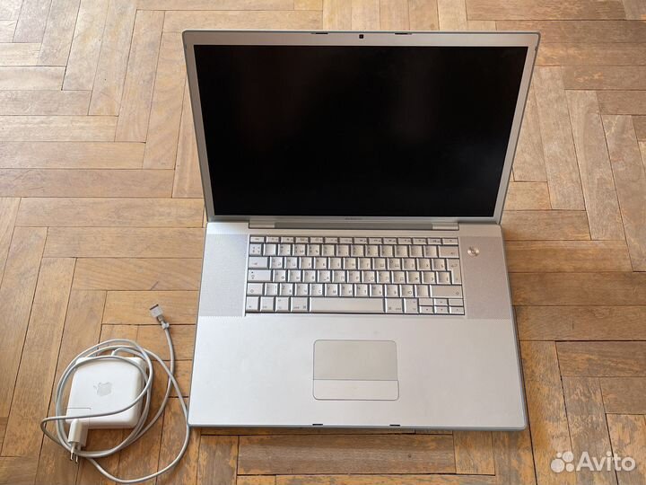 Macbook pro 17 2009