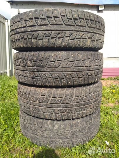 Kumho I'Zen KW22 235/65 R17 108