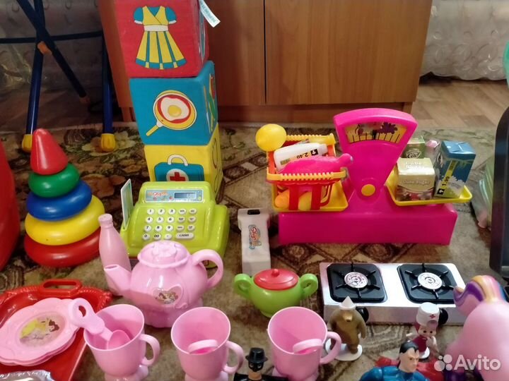 Корзина с игрушками (для девочки)