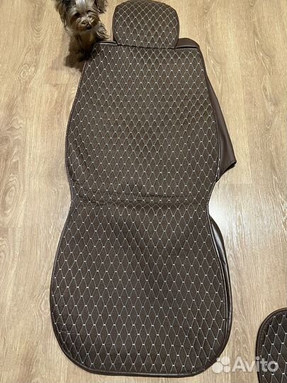 Чехлы на сиденья в машину