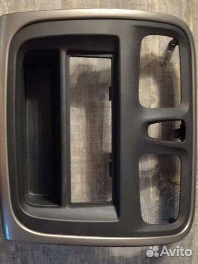 Панель для магнитолы Renault Logan 2