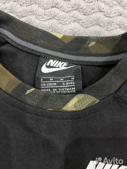 Новая кофта Nike M (110-116 см)