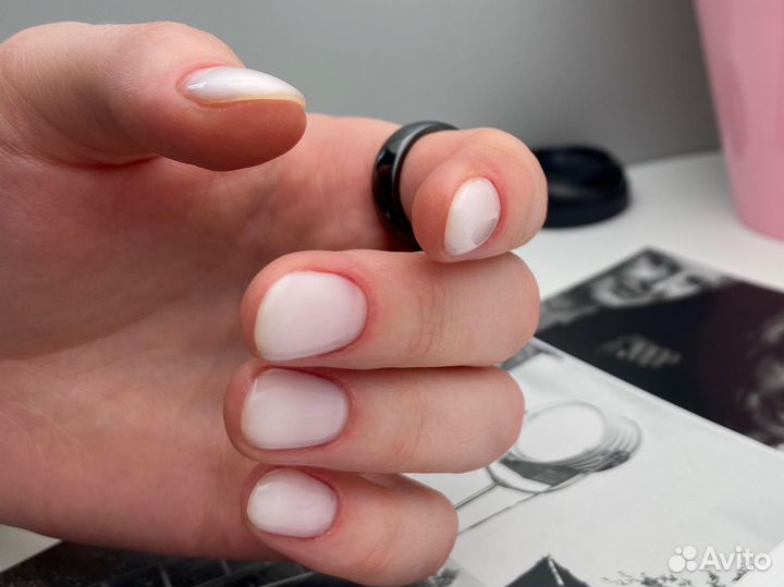 Модель на маникюр