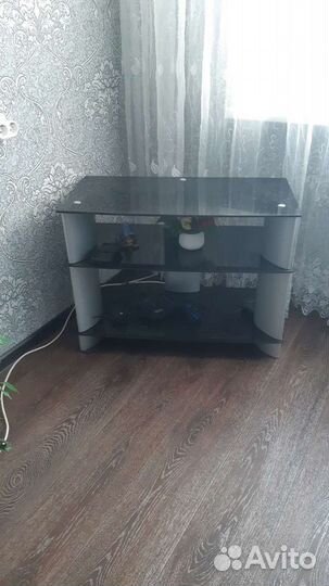 Тумбочка под телевизор стеклянная