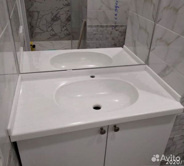 Столешница для ванной из искуственного камня