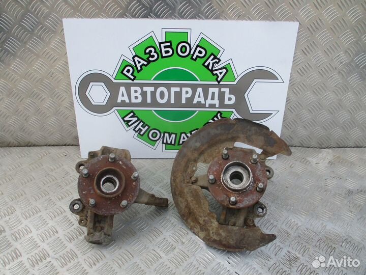 Кулак передний левый Ford Focus 2 2006г 1.8