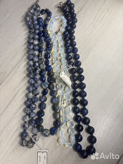 Бусы из натуральных камней