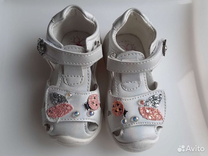 Босоножки для девочки 20 размер новые