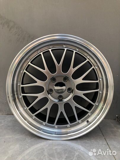 Диски BBS LM R18 8j ET35 5x120 (Hyper Black)