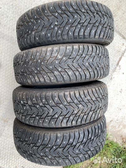 Nokian Tyres Hakkapeliitta 8 SUV 225/65 R17 106T