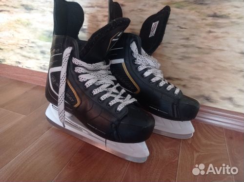 Коньки хоккейные