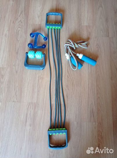 Набор для тренировок,эспандер, ленты,скакалки