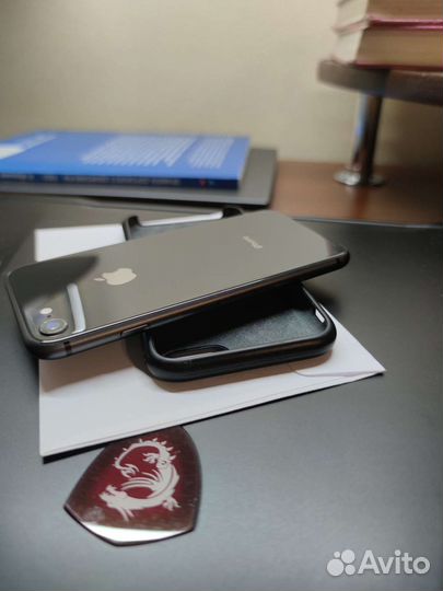 Телефон iPhone 8 64 gb