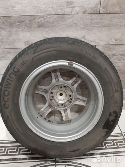 Kumho Ecowing ES01 KH27 185/70 R14