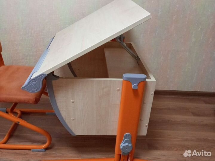 Растущая парта и стул