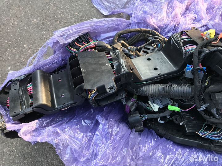 Проводка салона 3.0 Cadillac SRX II 09-12