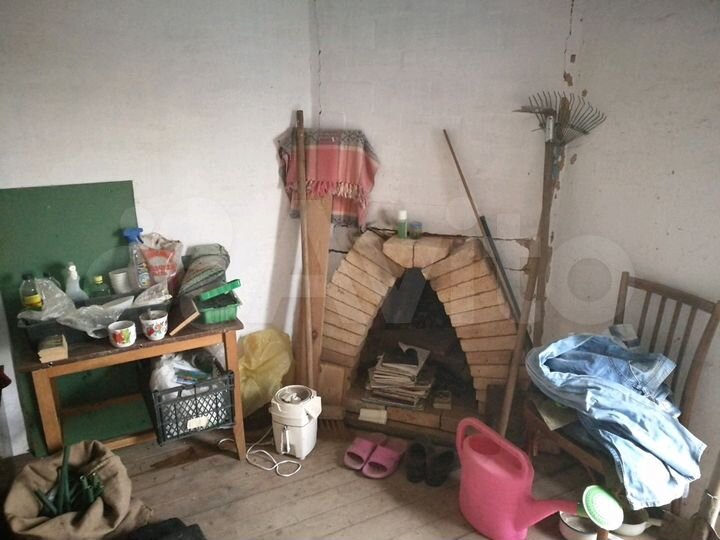 Дача 20 м² на участке 10 сот.