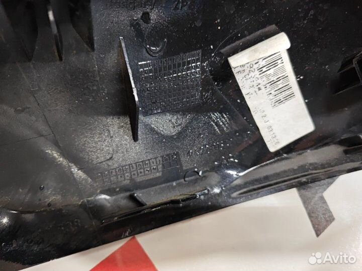 Корпус зеркала правый Volkswagen Passat 3C2 BZB