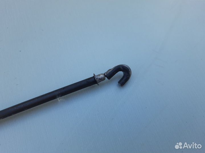 Трос открывания передней двери Skoda Octavia A4