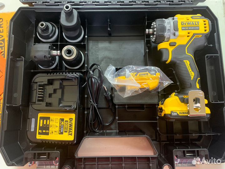 Шуруповерт dewalt DCD703L2T с наб. из 4-х насадок