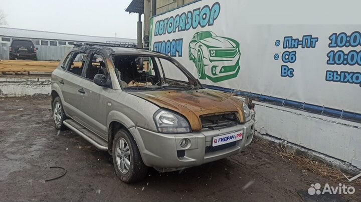 Патрубок воздухозаборника Hyundai Tucson 28210-2E1