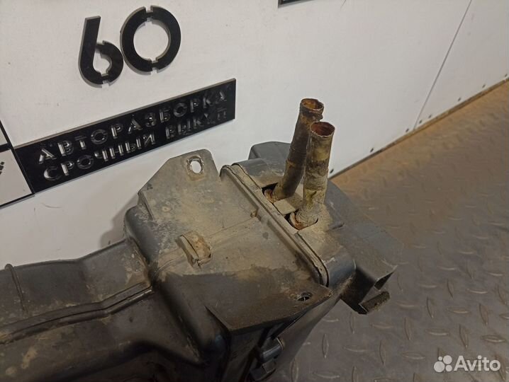 Корпус отопителя задний для Toyota Hilux Surf