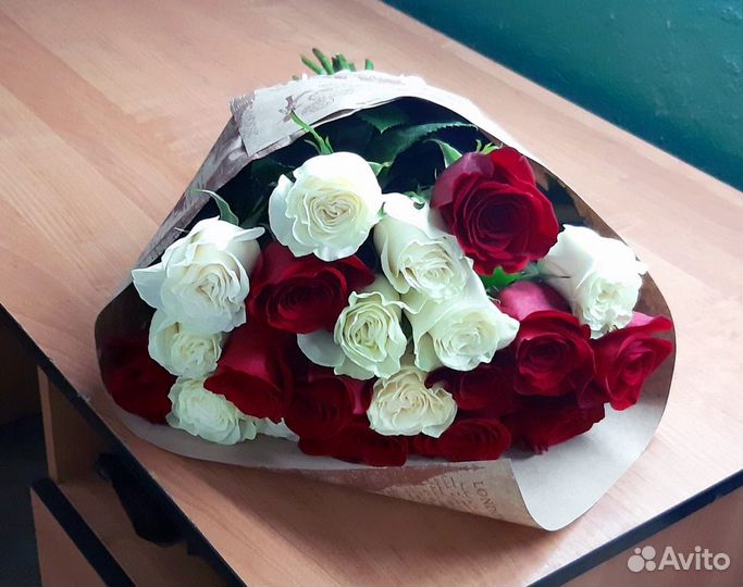 25 Роз Эквадор Премиум Бесплатная доставка