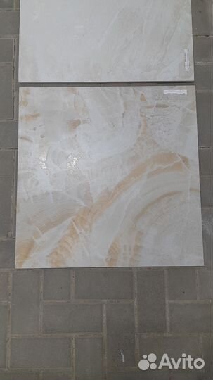 Керамическая плитка и керамогранит