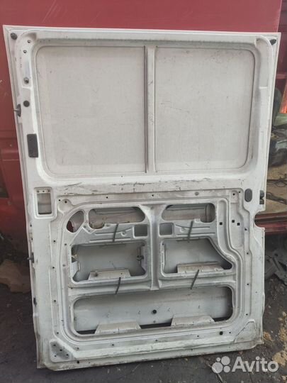 Дверь боковая сдвижная правая низ глух Рено Мастер