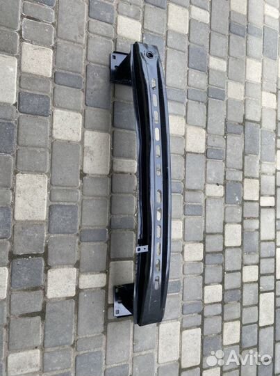 Усилитель и эмблема skoda octavia A7