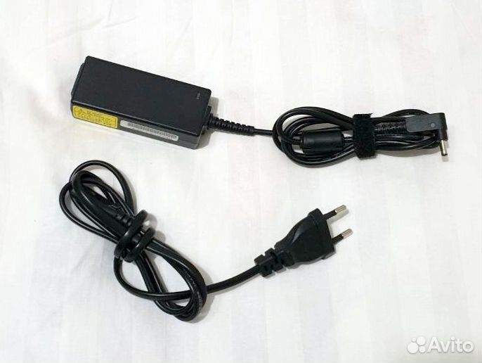 Новый Блок питания Asus 19V,2.37A,45W(4.0*1,35 мм)