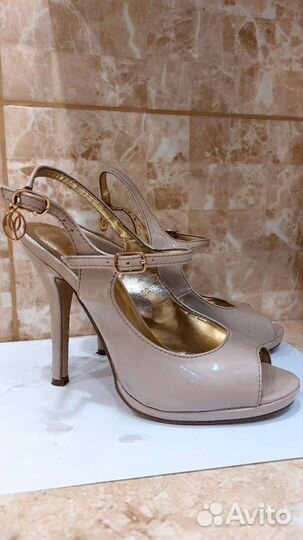 Босоножки 37