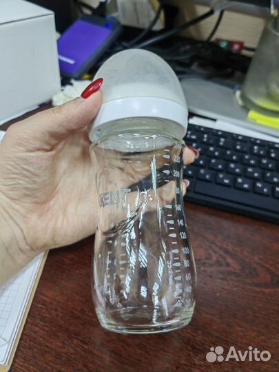 Бутылочка стеклянная Philips Avent Natural