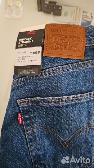 Джинсы levis