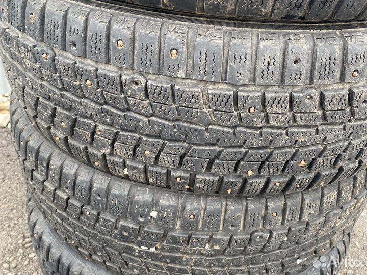 Dunlop SP Winter Ice 01 205/60 R16