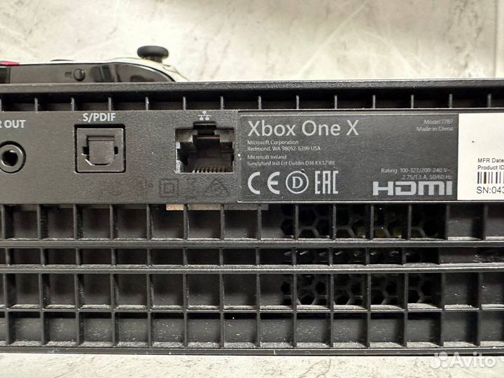 Xbox one x 1тб