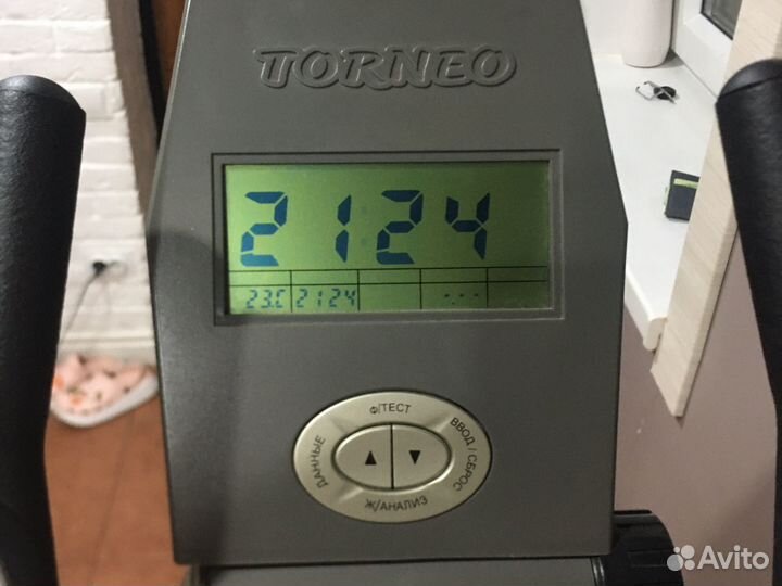 Эллиптический тренажер torneo