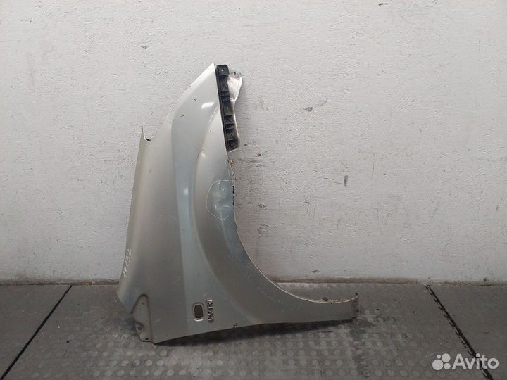 Крыло Toyota Corolla Verso, 2004