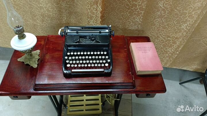 Чугунная станина от швейной машинки