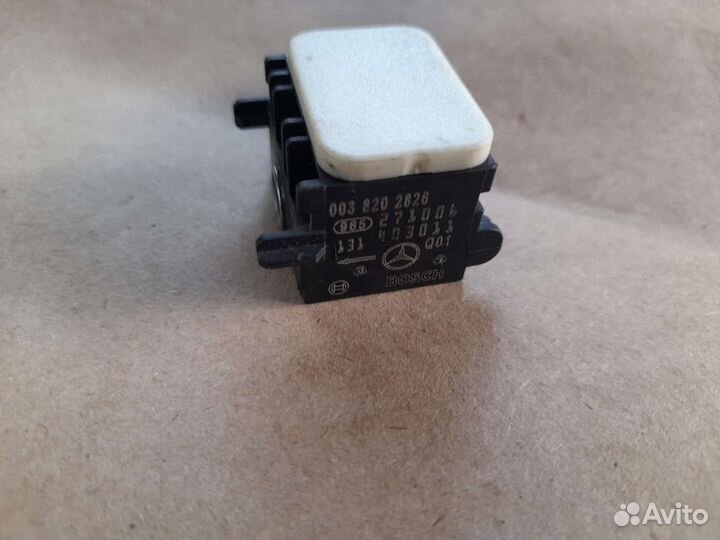 Датчик AIR BAG A0038202826 Mercedes Benz S-class W