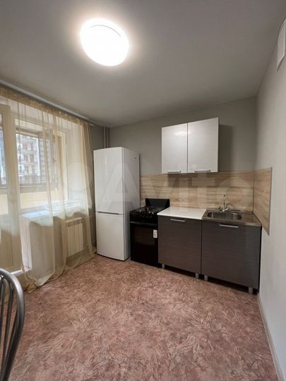 1-к. квартира, 39 м², 3/25 эт.